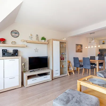 Fischerstr 10b Whg D3 *